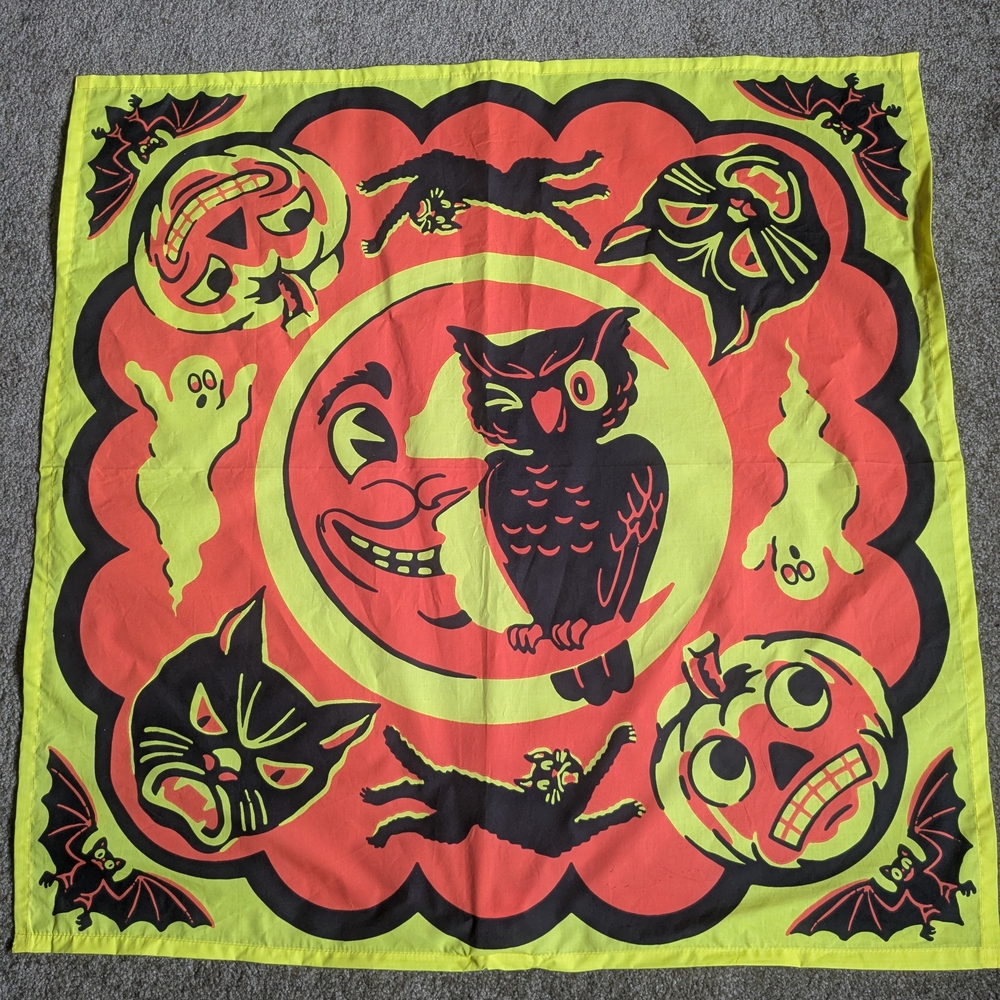 Lush Twit Twoo Hello Moon Knot Wrap